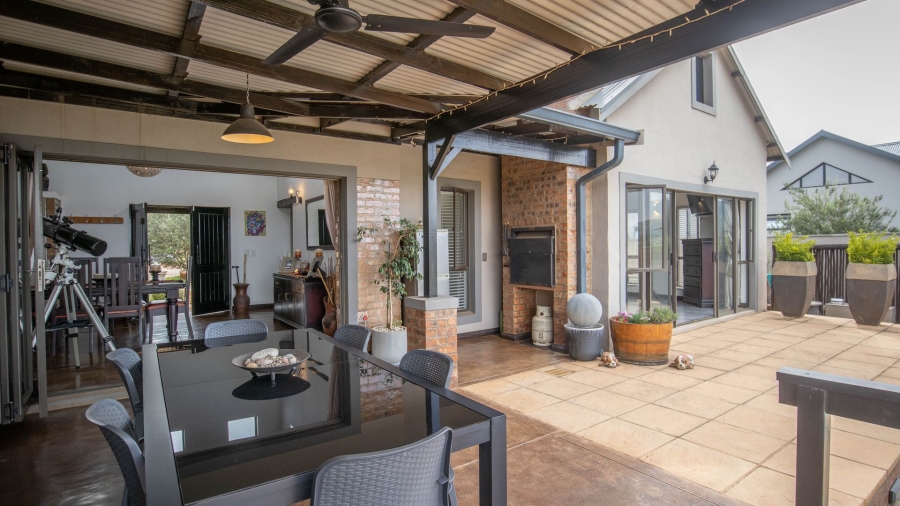 To Let 3 Bedroom Property for Rent in The Coves North West